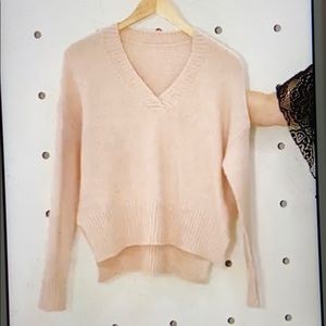 NWT Dreamers Hi Low V-Neck Sweater. Sz M
